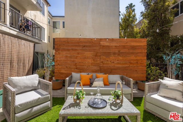 1045 N Kings Road 107, West Hollywood, CA 90069 — photo 2 of 29