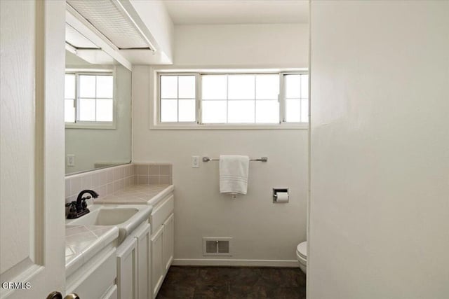 3585 Shadow Grove Road, Pasadena, CA 91107 — photo 15 of 26