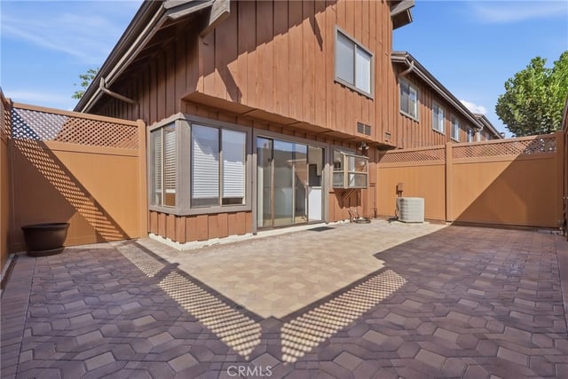 2074 Mount Shasta, San Pedro, CA 90732 — photo 11 of 22
