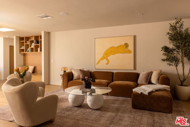 3684 Willowcrest Avenue, Studio City, CA 91604 — photo 11 of 41