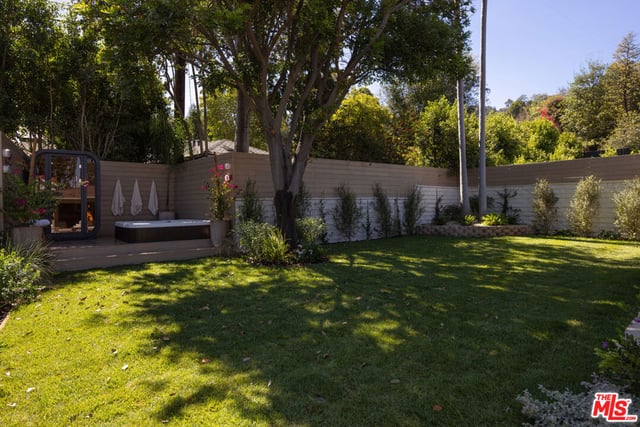 3684 Willowcrest Avenue, Studio City, CA 91604 — photo 17 of 41