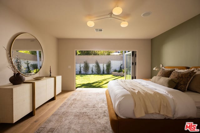3684 Willowcrest Avenue, Studio City, CA 91604 — photo 21 of 41