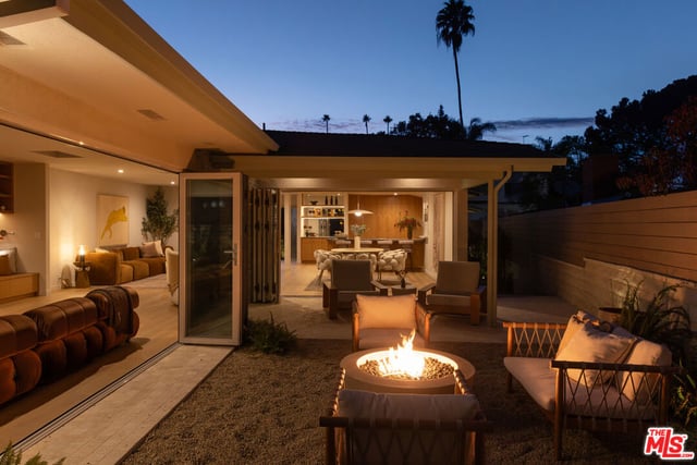3684 Willowcrest Avenue, Studio City, CA 91604 — photo 40 of 41