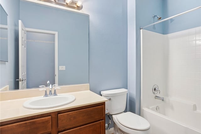 28457 Herrera Street, Valencia, CA 91354 — photo 24 of 41