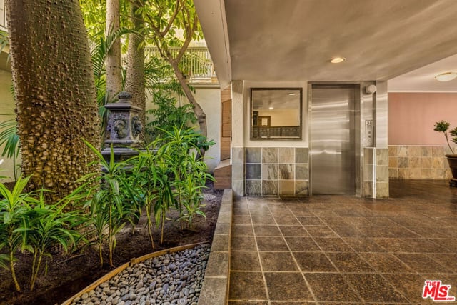 1230 N Sweetzer Avenue 204, West Hollywood, CA 90069 — photo 23 of 26