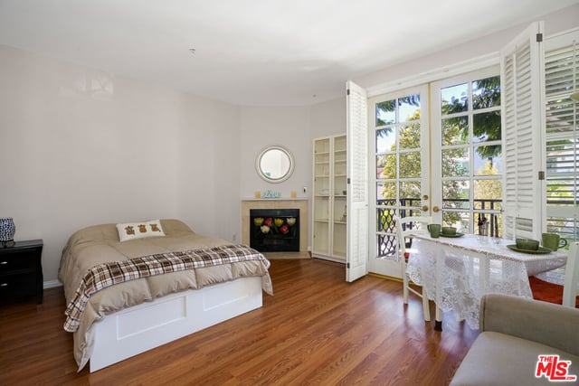 10630 Eastborne Avenue 306, Los Angeles, CA 90024 — photo 31 of 35