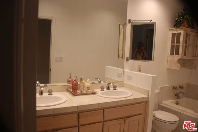 10630 Eastborne Avenue 306, Los Angeles, CA 90024 — photo 32 of 35
