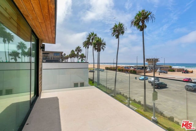 2205 Ocean Front Walk, Los Angeles, CA 90291 — photo 12 of 15