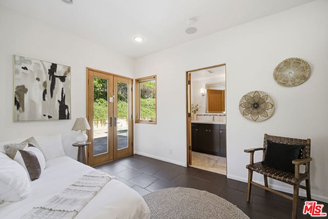 2636 Larmar Road, Los Angeles, CA 90068 — photo 19 of 61