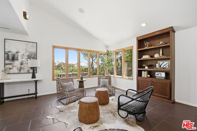 2636 Larmar Road, Los Angeles, CA 90068 — photo 20 of 61
