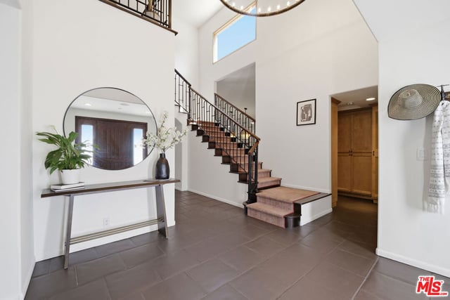 2636 Larmar Road, Los Angeles, CA 90068 — photo 5 of 61