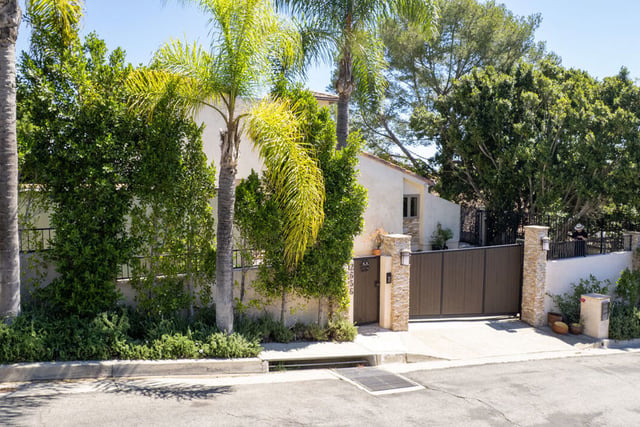2636 Larmar Road, Los Angeles, CA 90068 — photo 50 of 61