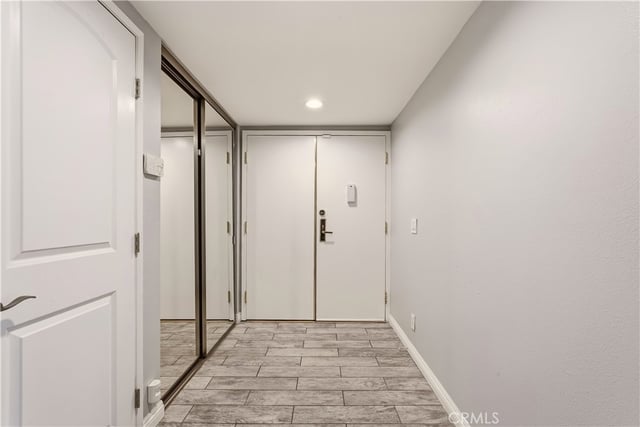 4542 Willis Avenue 302, Sherman Oaks, CA 91403 — photo 3 of 55