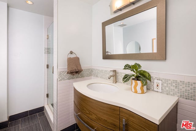 4411 Los Feliz Boulevard 307, Los Angeles, CA 90027 — photo 16 of 23