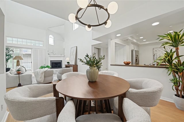 11667 Gorham 304, Los Angeles, CA 90049 — photo 11 of 46