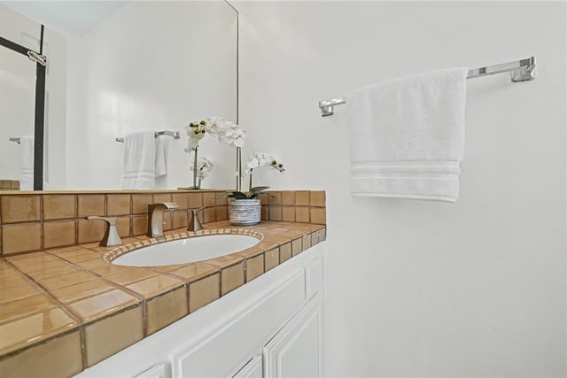 11667 Gorham 304, Los Angeles, CA 90049 — photo 39 of 46