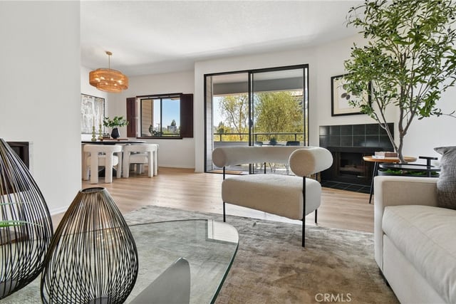 13331 Moorpark 223, Sherman Oaks, CA 91423 — photo 5 of 49