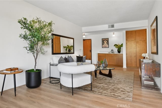 13331 Moorpark 223, Sherman Oaks, CA 91423 — photo 8 of 49
