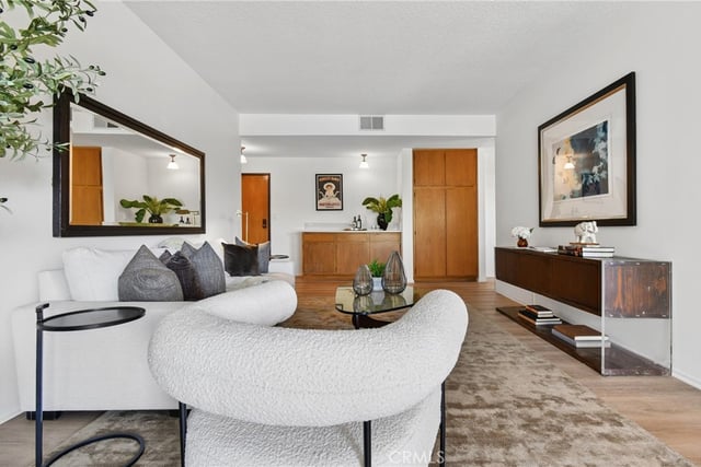 13331 Moorpark 223, Sherman Oaks, CA 91423 — photo 9 of 49