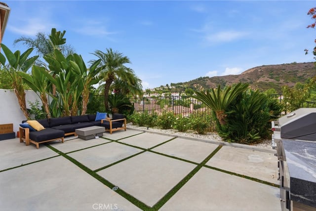 3633 Calle Jazmin, Calabasas, CA 91302 — photo 19 of 40
