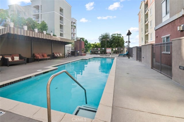 3750 Santa Rosalia 303, Los Angeles, CA 90008 — photo 20 of 23