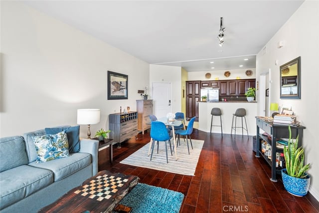 3750 Santa Rosalia 303, Los Angeles, CA 90008 — photo 5 of 23