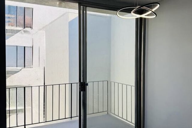 360 S Kenmore Avenue 305, Los Angeles, CA 90020 — photo 10 of 30