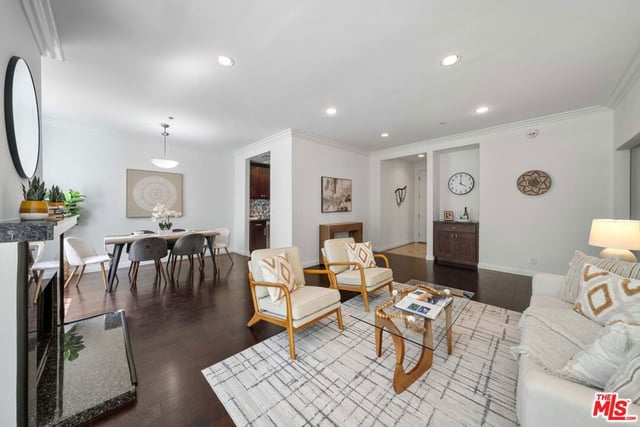 10630 Eastborne Avenue 103, Los Angeles, CA 90024 — photo 10 of 27