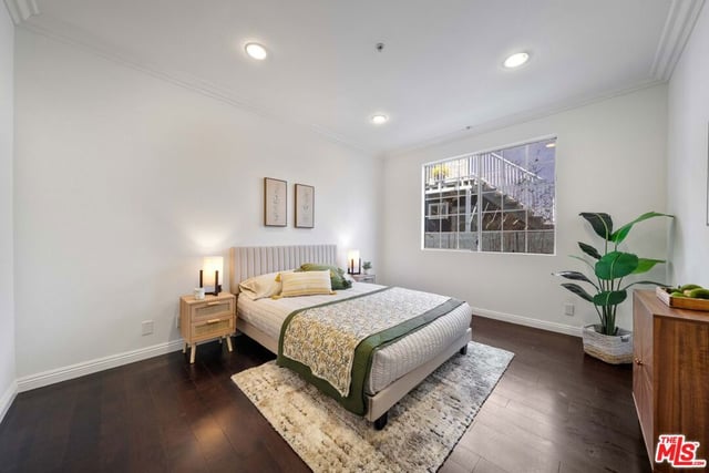 10630 Eastborne Avenue 103, Los Angeles, CA 90024 — photo 21 of 27