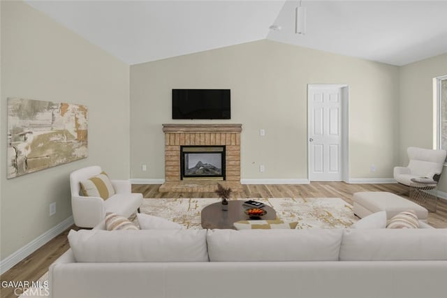 2810 Juniper Drive, Palmdale, CA 93550 — photo 8 of 46