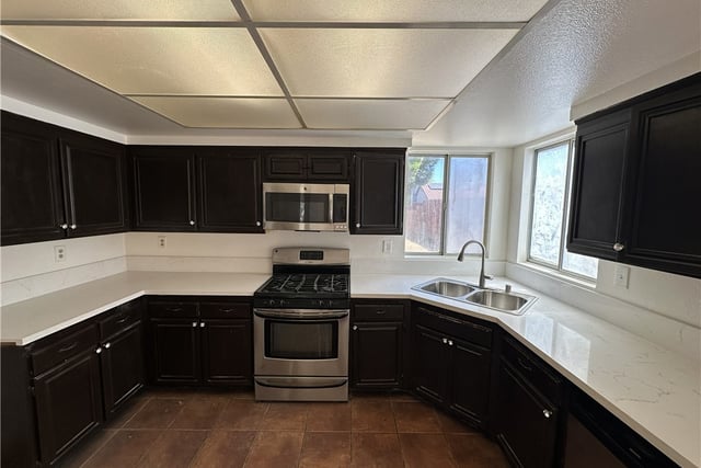 37048 Velutina, Palmdale, CA 93550 — photo 7 of 26