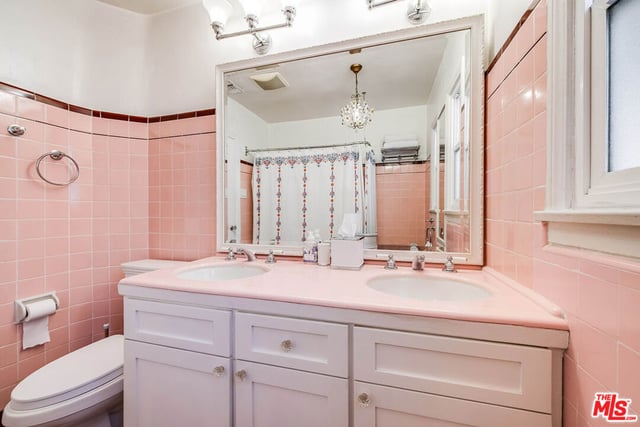 7321 Oakwood Avenue, Los Angeles, CA 90036 — photo 15 of 22