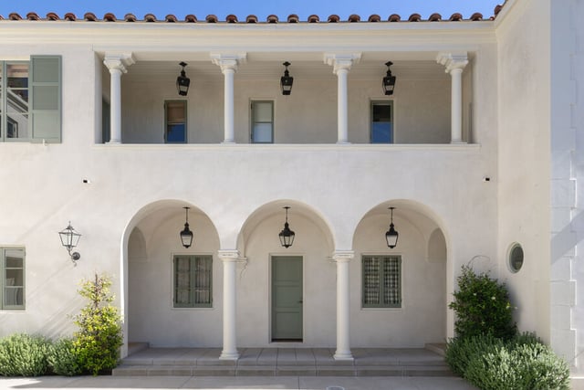 402 S Las Palmas Avenue, Los Angeles, CA 90020 — photo 32 of 39