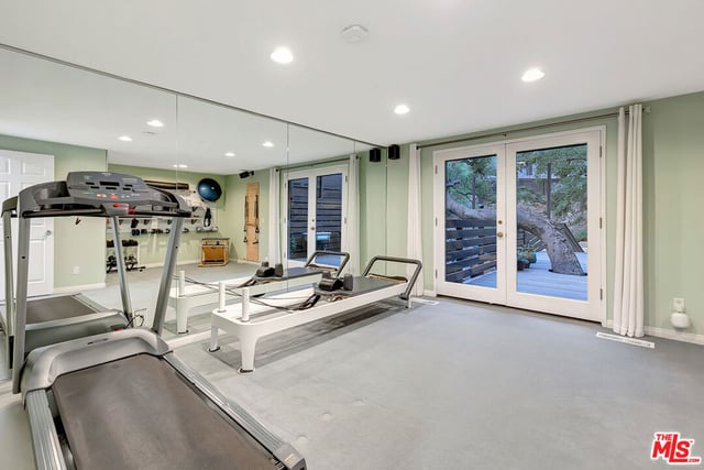 4102 Cachalote Street, Woodland Hills, CA 91364 — photo 13 of 18