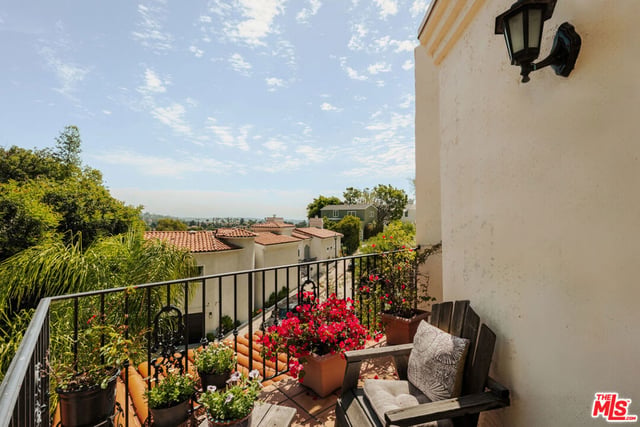 7003 La Presa Drive, Los Angeles, CA 90068 — photo 10 of 24