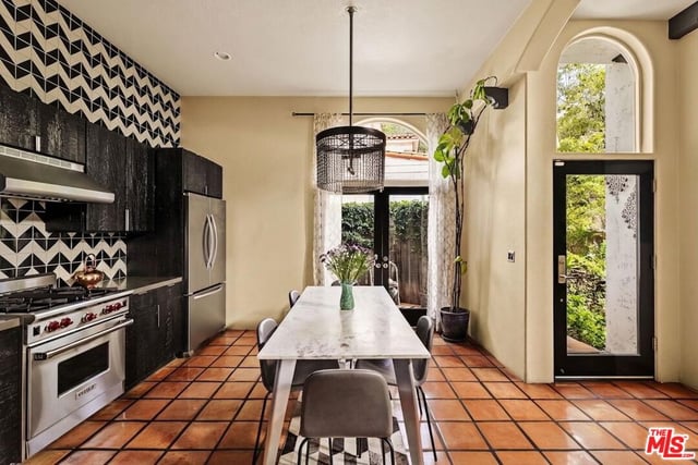 7003 La Presa Drive, Los Angeles, CA 90068 — photo 5 of 24