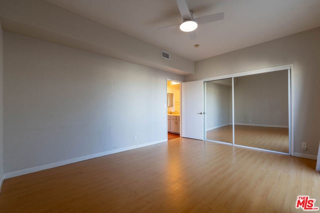 5135 Zelzah Avenue 305, Encino, CA 91316 — photo 24 of 28