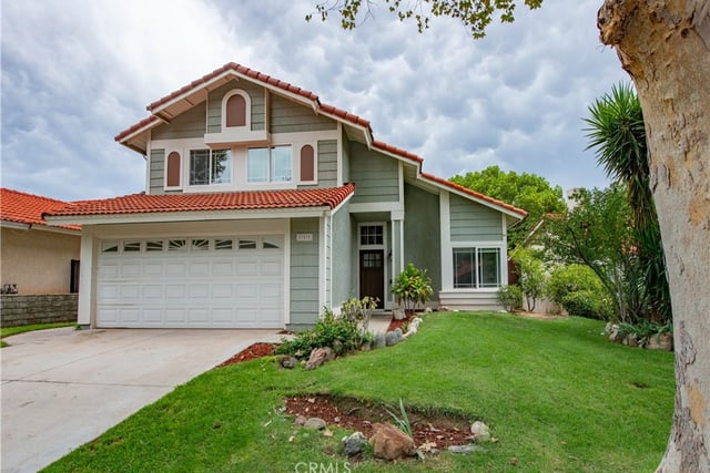 27872 Wakefield Road, Castaic, CA 91384 — photo 2 of 38