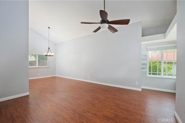 27872 Wakefield Road, Castaic, CA 91384 — photo 5 of 38