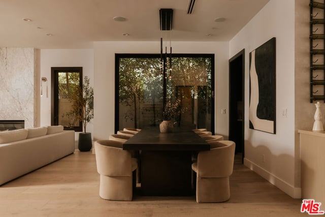 4447 N Camellia, Studio City, CA 91602 — photo 6 of 39