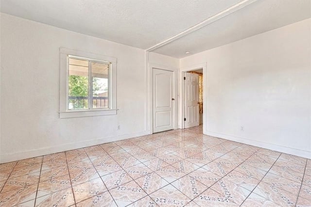 238 W 90th, Los Angeles, CA 90003 — photo 5 of 45