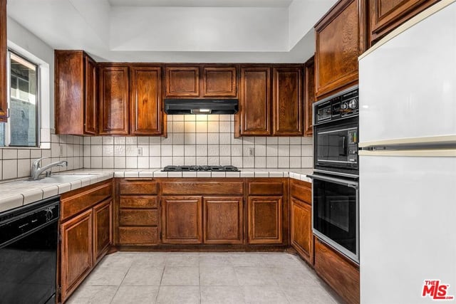 3618 Keystone Avenue 1, Los Angeles, CA 90034 — photo 2 of 22
