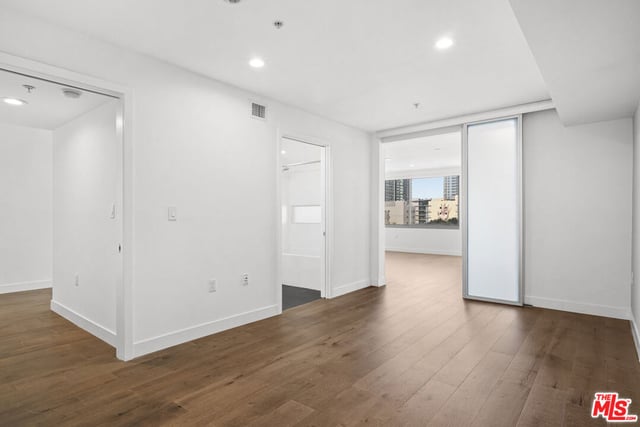 901 S Flower Street 513, Los Angeles, CA 90015 — photo 9 of 27