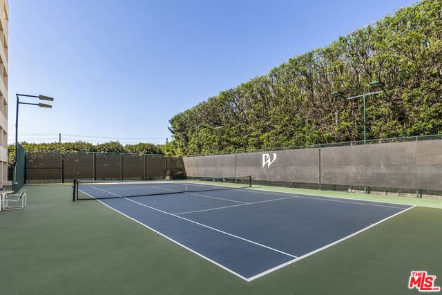 1131 Alta Loma Road 415, West Hollywood, CA 90069 — photo 13 of 17