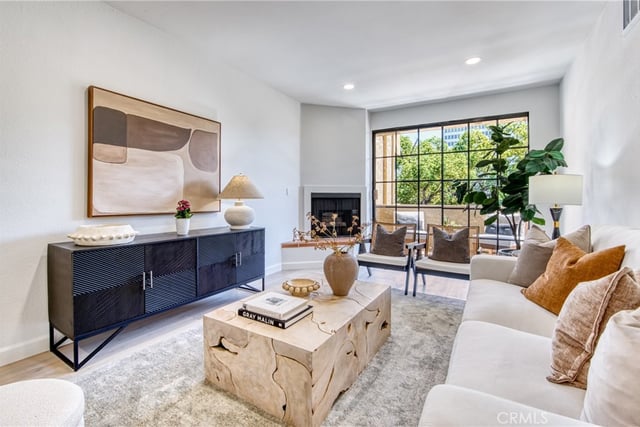 221 S Oak Knoll Avenue 202, Pasadena, CA 91101 — photo 6 of 27