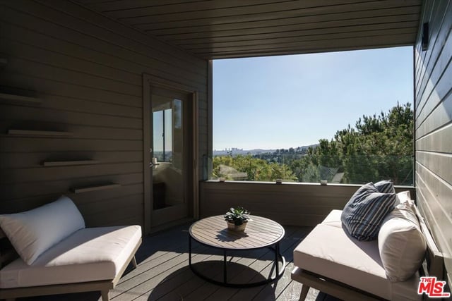 5677 Spreading Oak Drive, Los Angeles, CA 90068 — photo 18 of 31