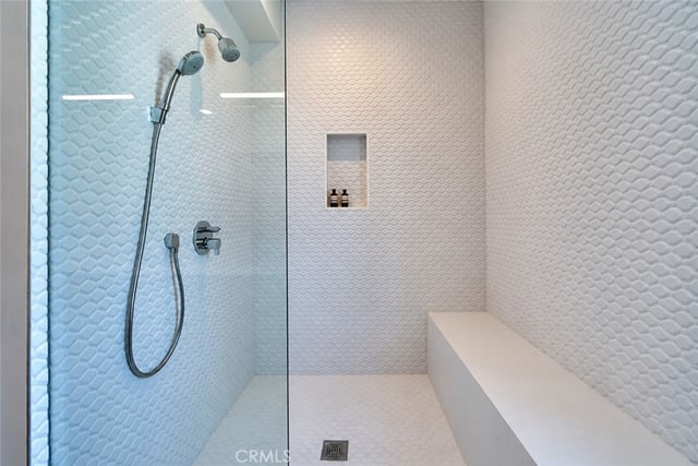 2925 S Cloverdale Avenue, Los Angeles, CA 90016 — photo 17 of 23