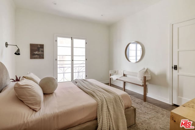 1106 S Cochran Avenue, Los Angeles, CA 90019 — photo 22 of 24