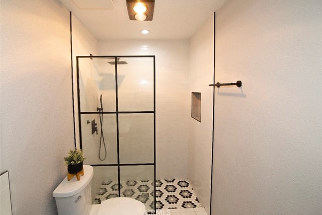 6255 Canoga Avenue 18, Los Angeles, CA 91367 — photo 15 of 33