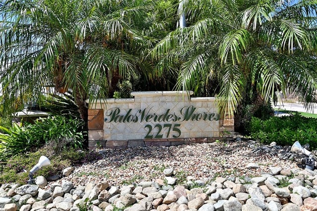 2275 W 25th 18, San Pedro, CA 90732 — photo 3 of 31